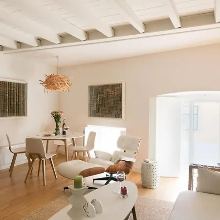 Apartment Charming And Unique City Centre Apartment 43 By Lisbonne Collection
